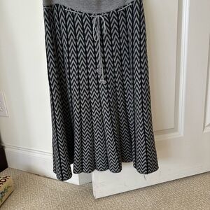 Gray Chevron Patterned Skirt